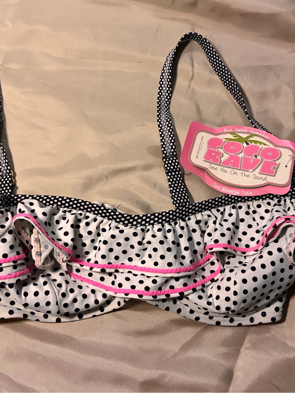 Coco Rave  Womens Swim top Bikini!! L 36C (NWT)